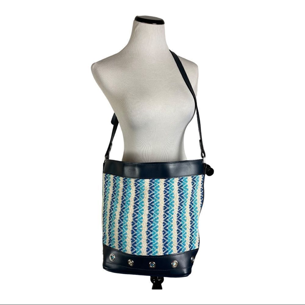 Cottagecore Knit Weave Blue White Faux Leather Bucket Tote Bag Crossbody Purse